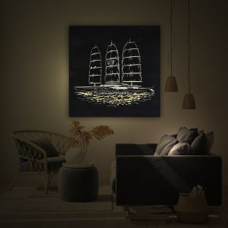 “A všechny starosti jako by z něho spadly, když byla kotva vytažena a loď, hnána silnějším větrem, vyjela s nadmutými...